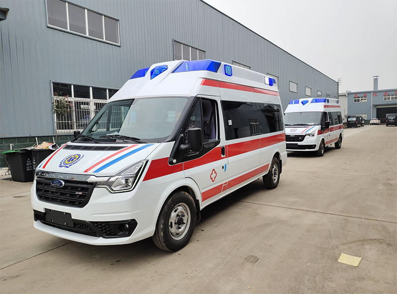 福特V348长轴福星顶救护车