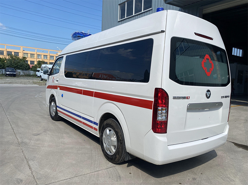 福田G7长轴转运型救护车