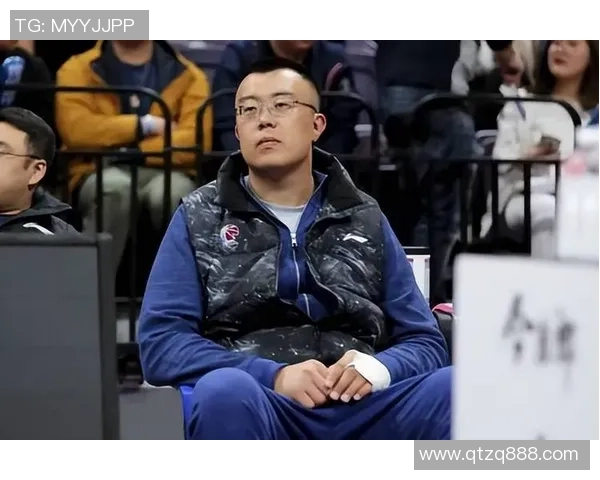 韩德君：从篮球新星到中国男篮的中流砥柱之路与未来展望