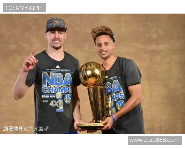 克莱汤普森的篮球传奇旅程与勇士队的辉煌时刻