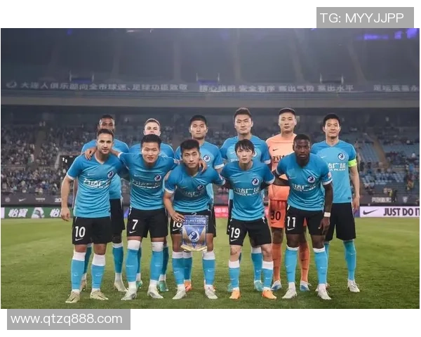 中超精彩对决深圳队迎战大连队全力争胜展现足球魅力