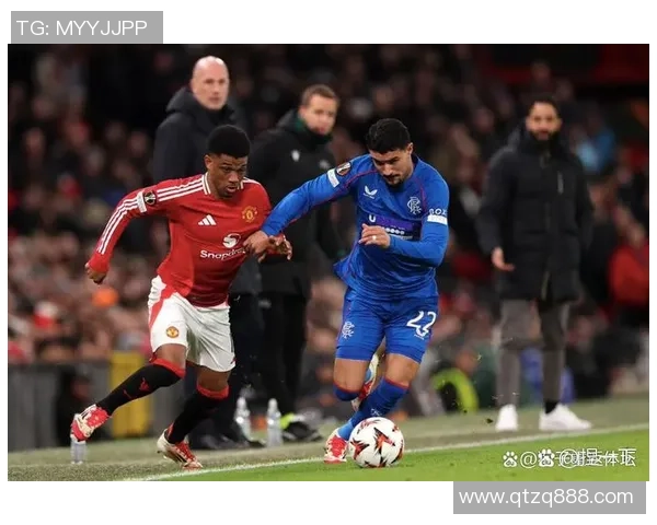 红狼与曼联激战正酣比分悬念迭起球迷期待精彩瞬间